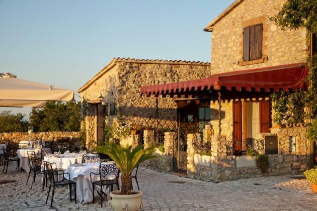 Castello Di Albereto Hotel Trarivi Exterior photo