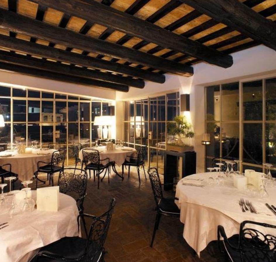 Castello Di Albereto Hotel Trarivi Exterior photo