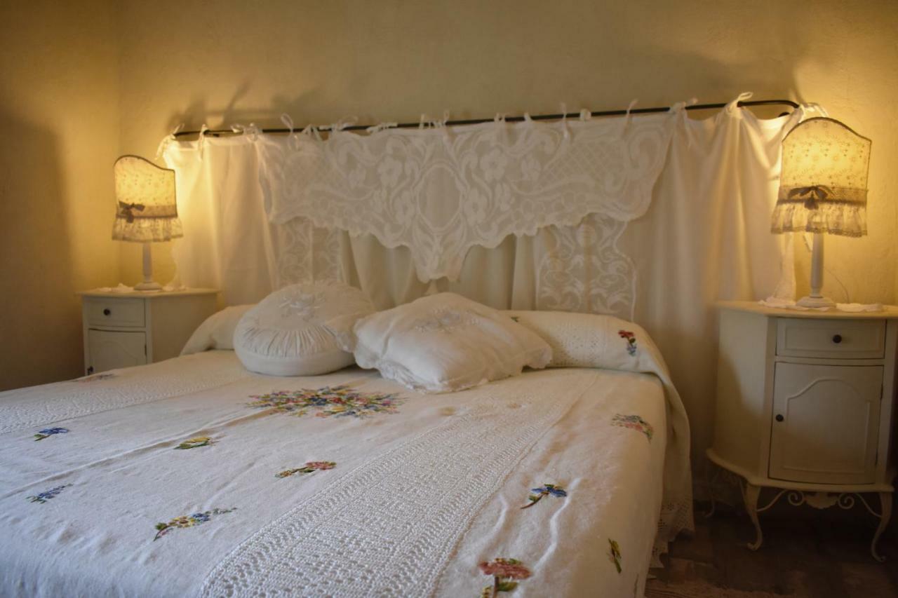 Castello Di Albereto Hotel Trarivi Exterior photo